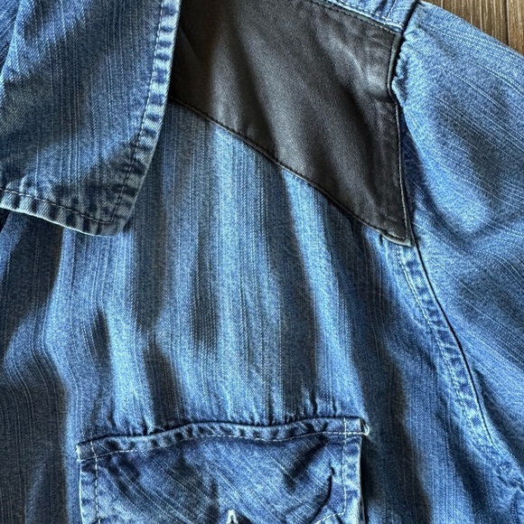 Rails women’s Ashlyn chambray faux leather button down shirt size medium - Picture 5 of 11